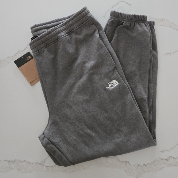 NWT North Face Sweatpants - Picture 1 of 5